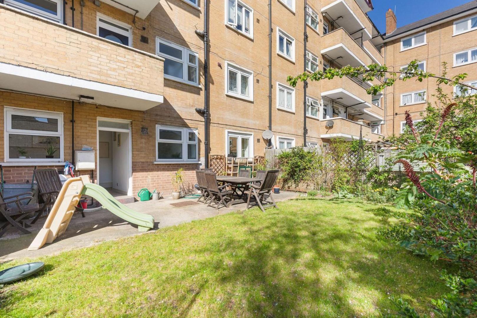 Guestready - Lovely Haven With A Private Garden *
